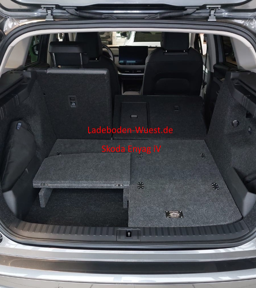 Ladeboden Wüst Skoda Enyag iv offen